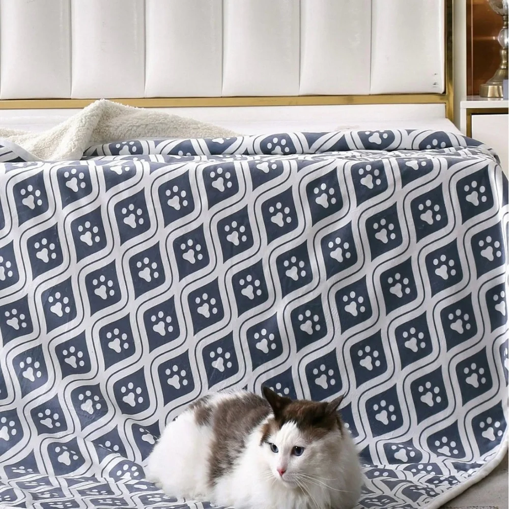 Advanced Water Resistant Pets Print Comfort Throw, 60